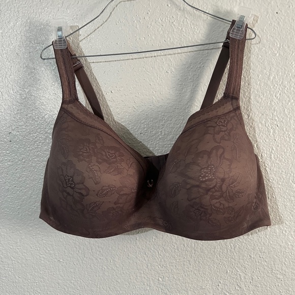 Lacy Cacique, underwire bra. NWOT. 46DDD. - Picture 1 of 4